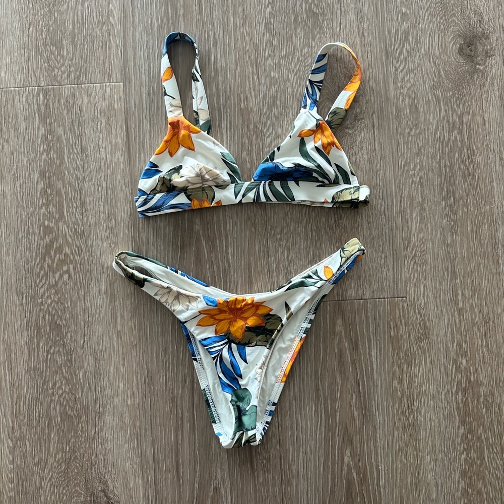 Vitamin A Swim Neutra Triangle Bikini Set